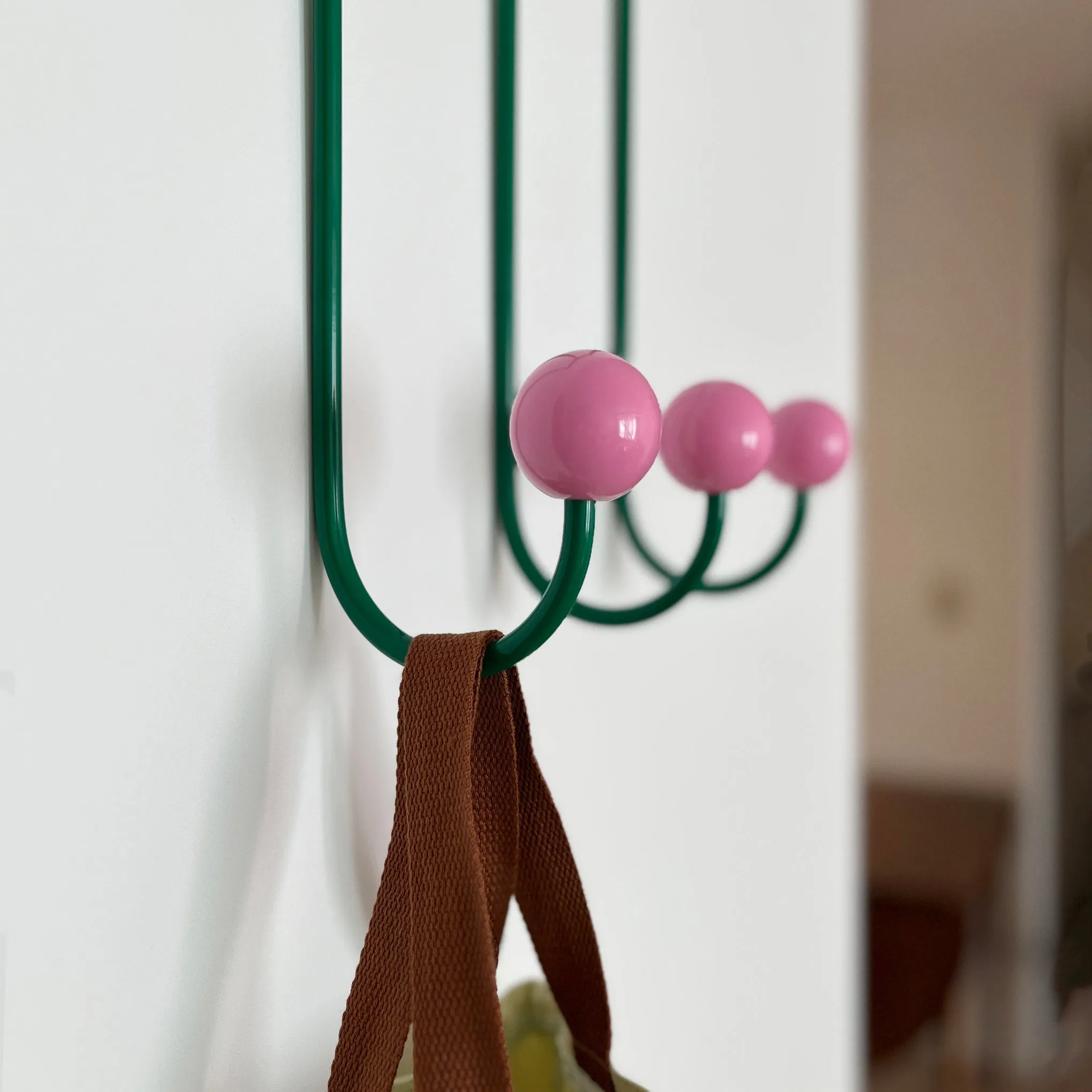 Color Drop Wall Hooks - Green/ Pink