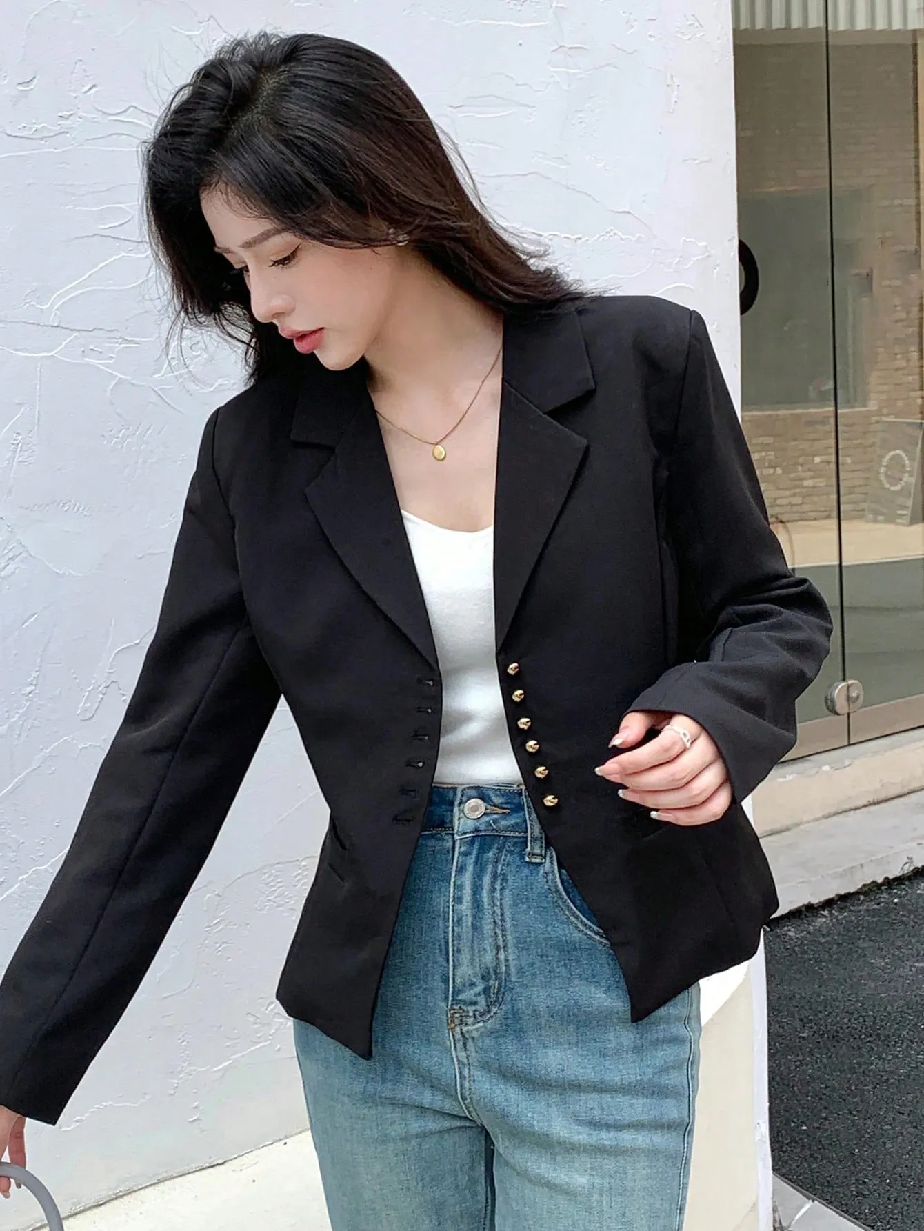 DAZY Solid Button Front Lapel Neck Blazer